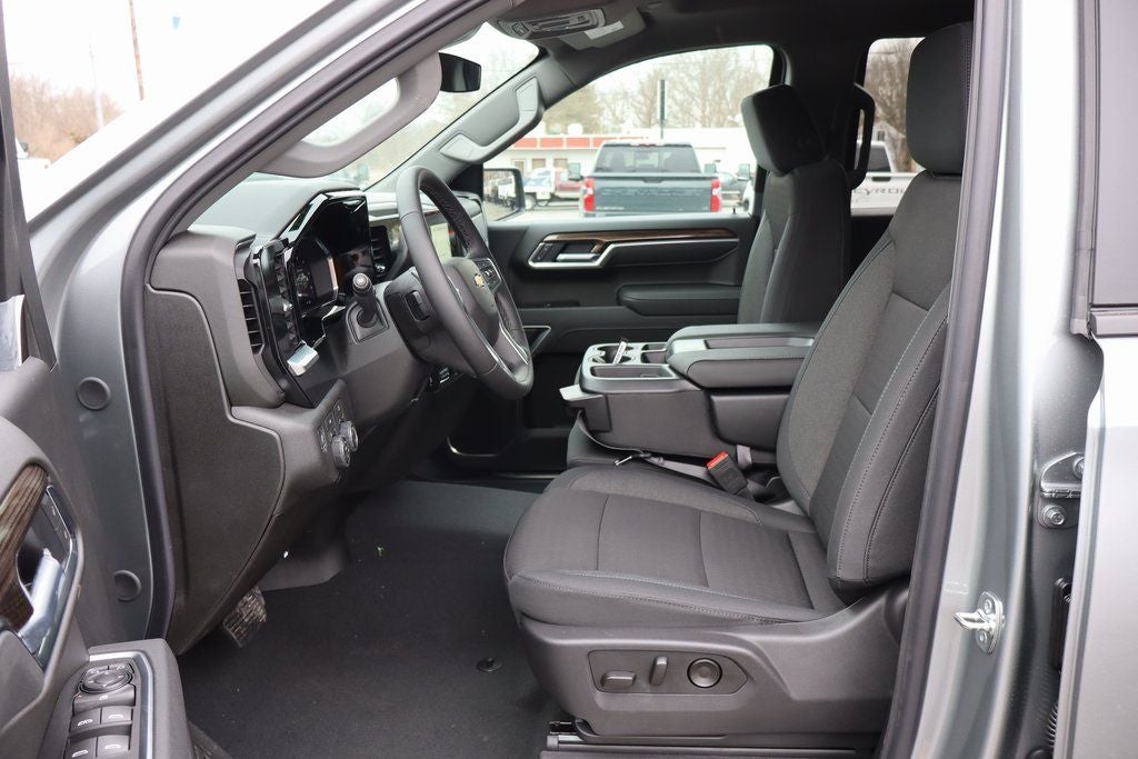 2026 Chevrolet Silverado 1500 LT LT1
