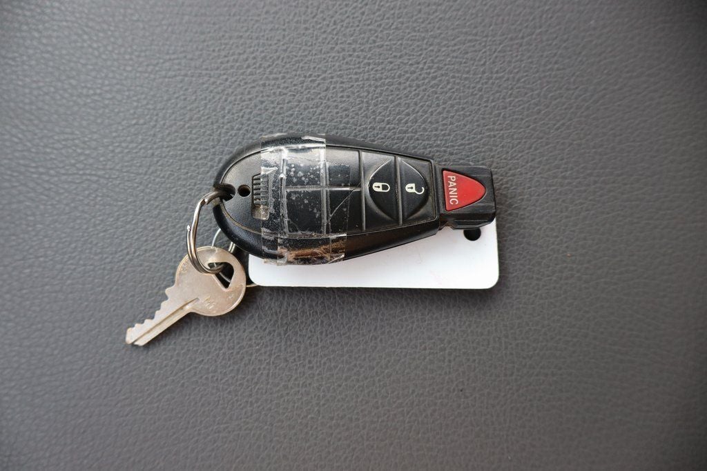 2018 RAM 3500 Tradesman 167.5 WB w/ Flatbed & Snow Plow