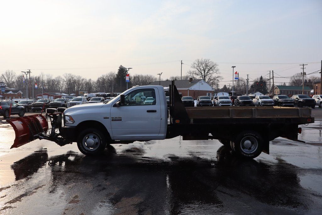 2018 RAM 3500 Tradesman 167.5 WB w/ Flatbed & Snow Plow