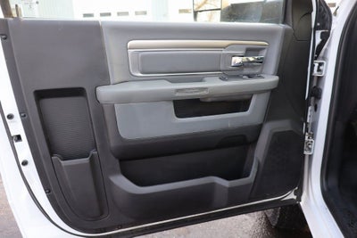 2018 RAM 3500 Tradesman 167.5 WB w/ Flatbed & Snow Plow