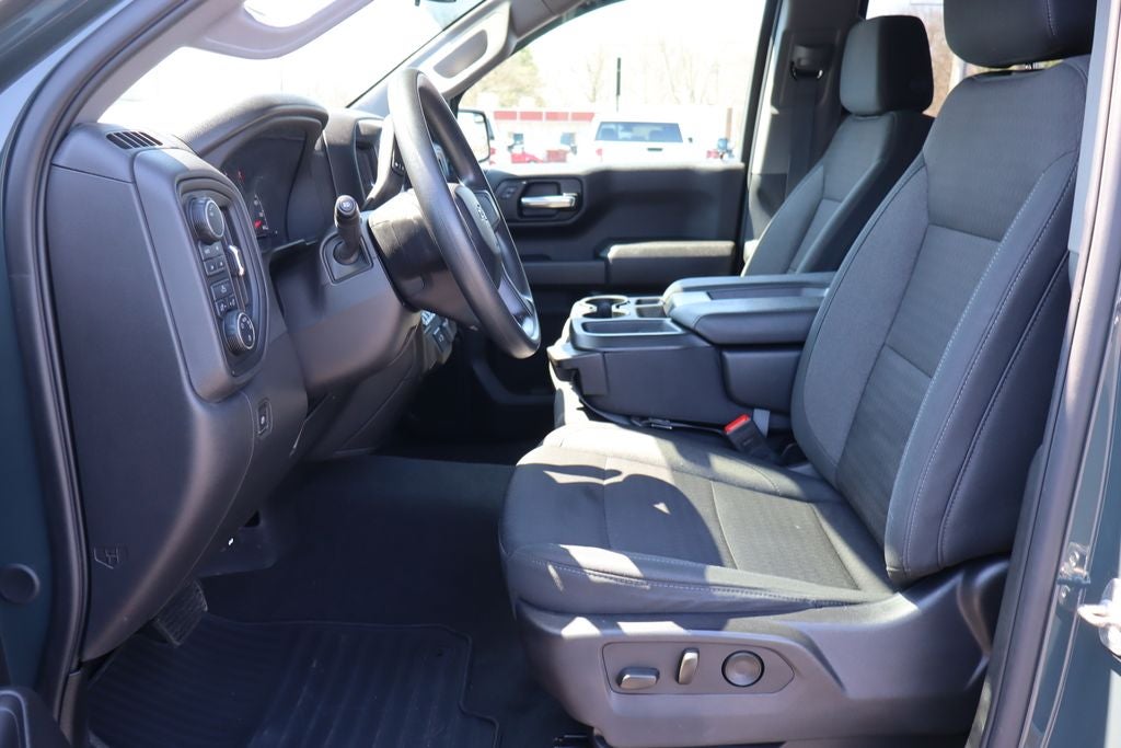 2025 Chevrolet Silverado 1500 Custom Trail Boss
