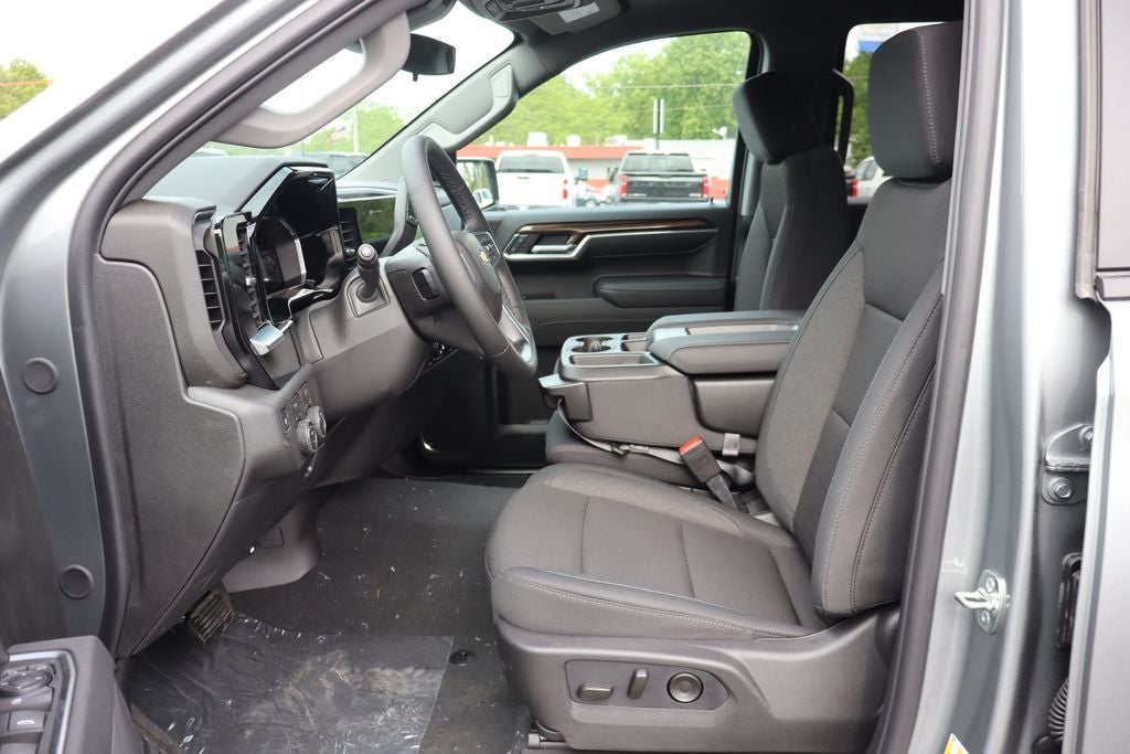 2026 Chevrolet Silverado 1500 LT LT1