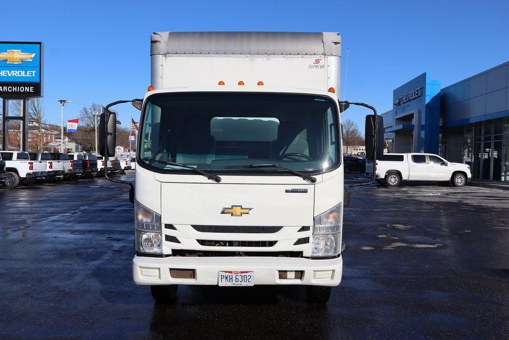 2017 Chevrolet 4500 LCF Base w/ Box Van