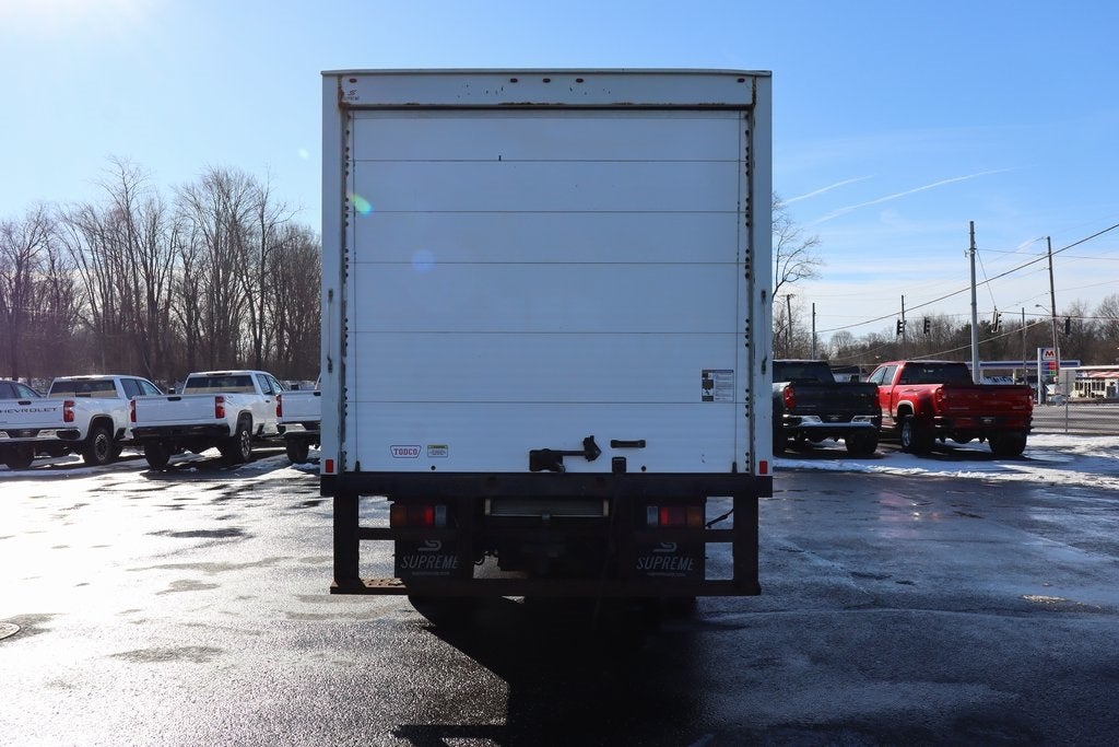 2017 Chevrolet 4500 LCF Base w/ Box Van