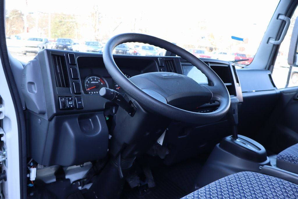 2025 Chevrolet 4500 HG LCF Gas w/ 18' Unicell Box Van