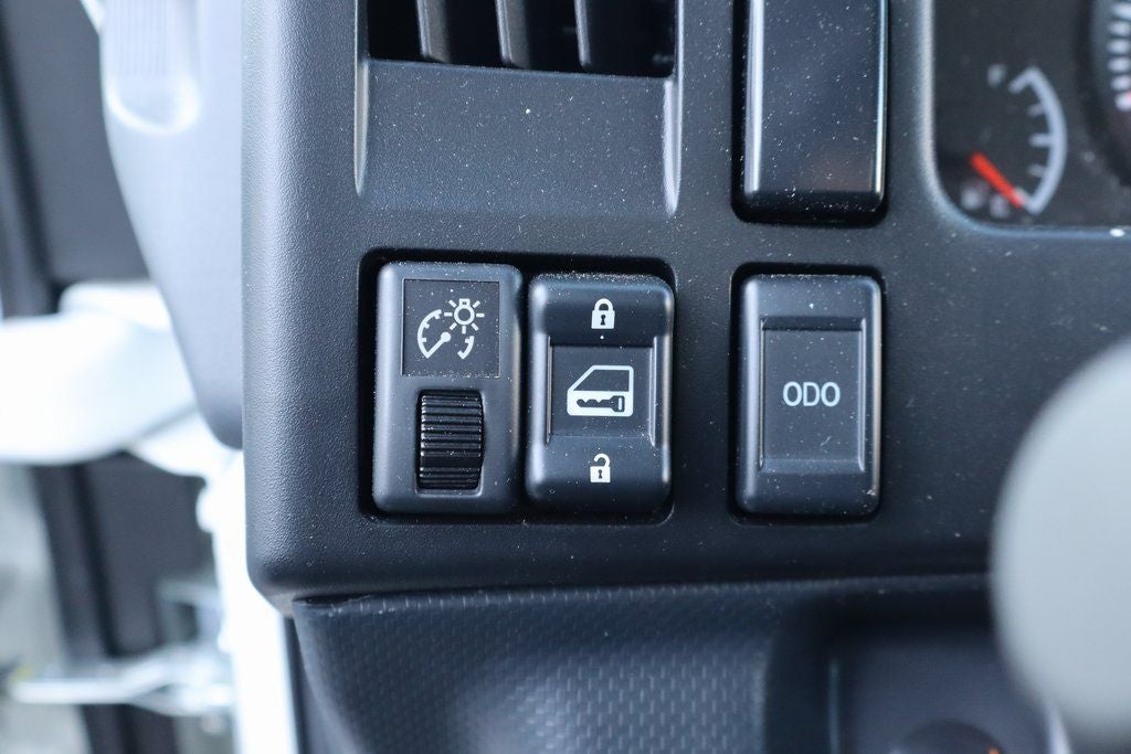 2025 Chevrolet 4500 HG LCF Gas w/ 18' Unicell Box Van