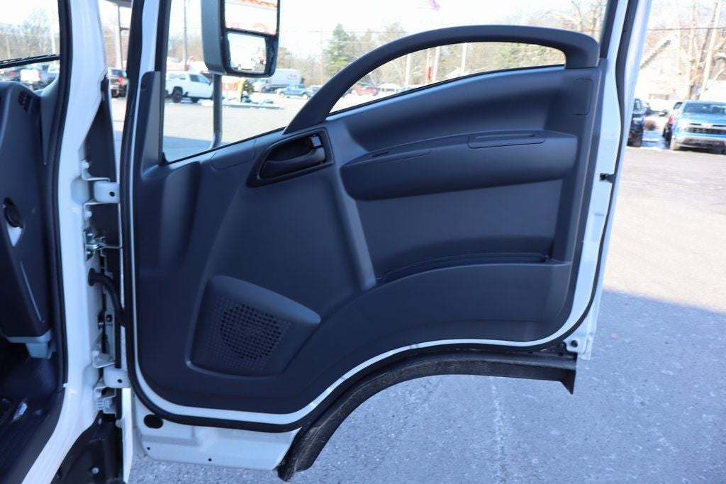 2025 Chevrolet 4500 HG LCF Gas w/ 18' Unicell Box Van