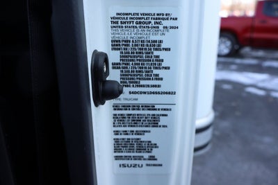 2025 Chevrolet 4500 HG LCF Gas w/ 18' Unicell Box Van