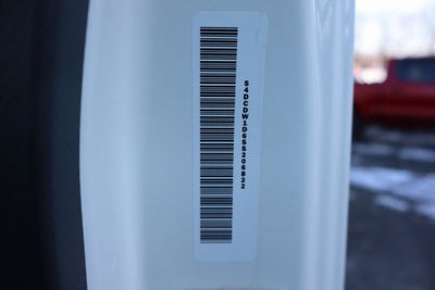 2025 Chevrolet 4500 HG LCF Gas w/ 18' Unicell Box Van