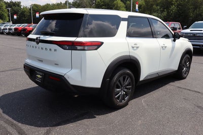 2023 Nissan Pathfinder S