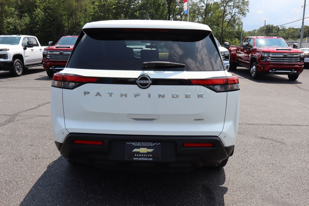 2023 Nissan Pathfinder S