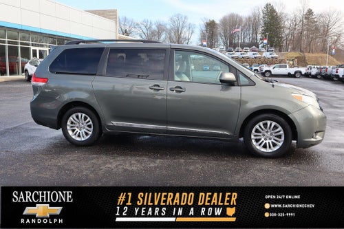 2012 Toyota Sienna XLE 8 Passenger