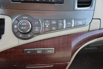 2012 Toyota Sienna XLE 8 Passenger