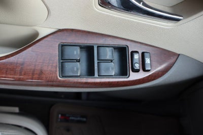 2012 Toyota Sienna XLE 8 Passenger