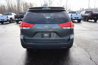 2012 Toyota Sienna XLE 8 Passenger