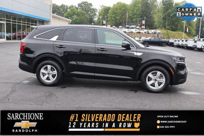 2022 Kia Sorento LX