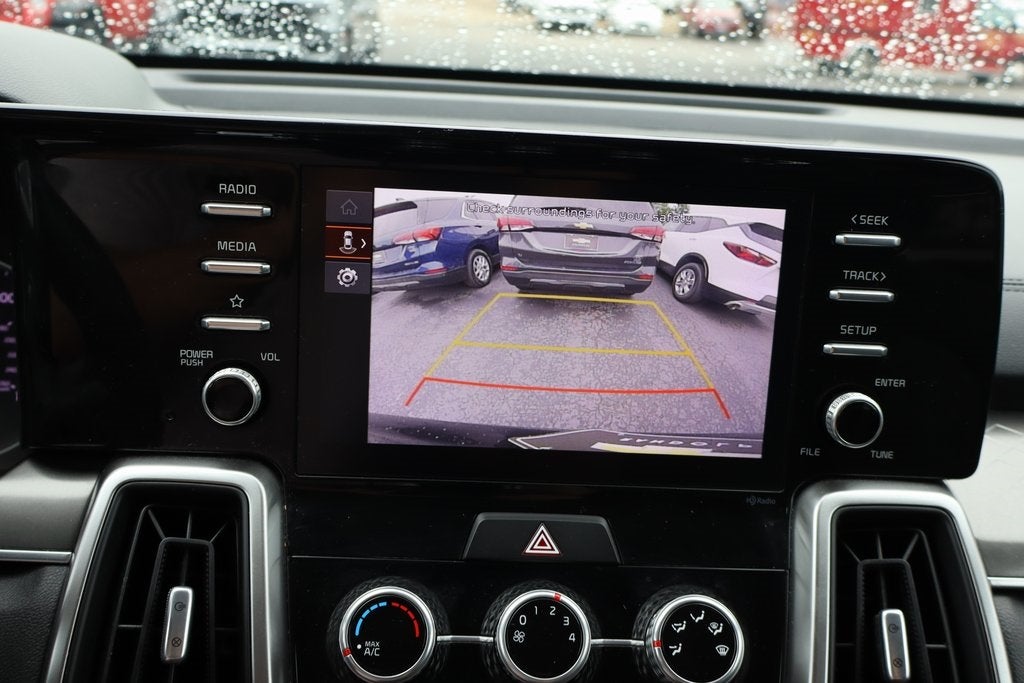 2022 Kia Sorento LX