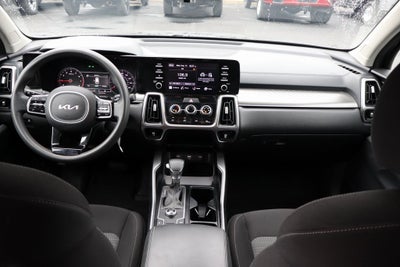 2022 Kia Sorento LX