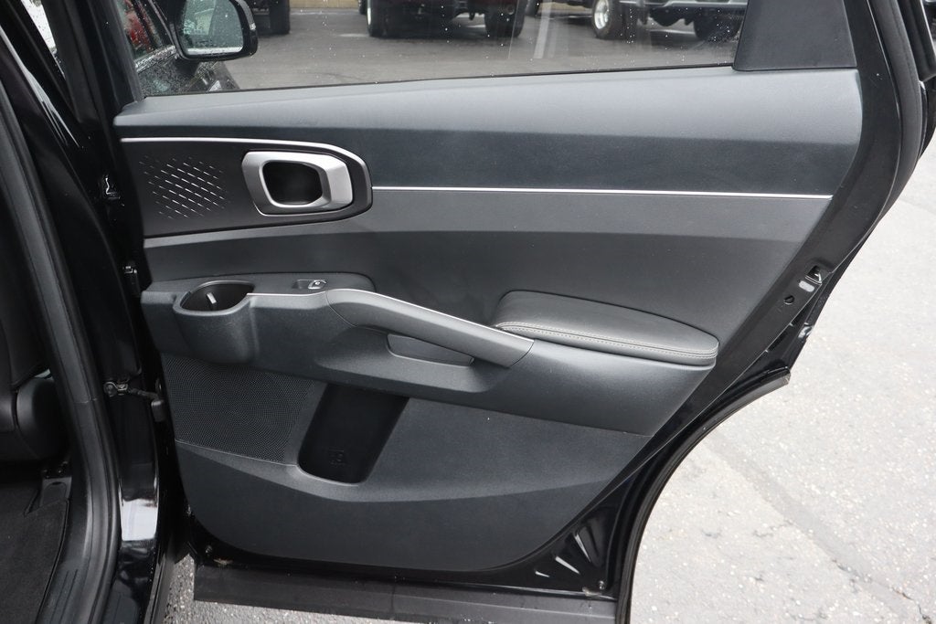 2022 Kia Sorento LX