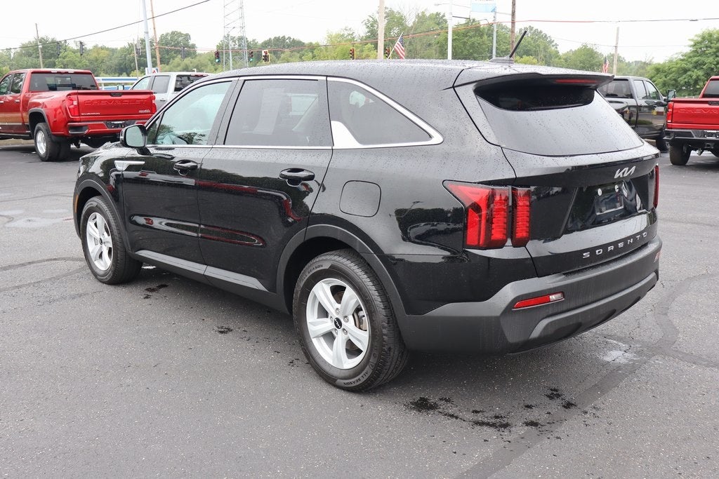 2022 Kia Sorento LX