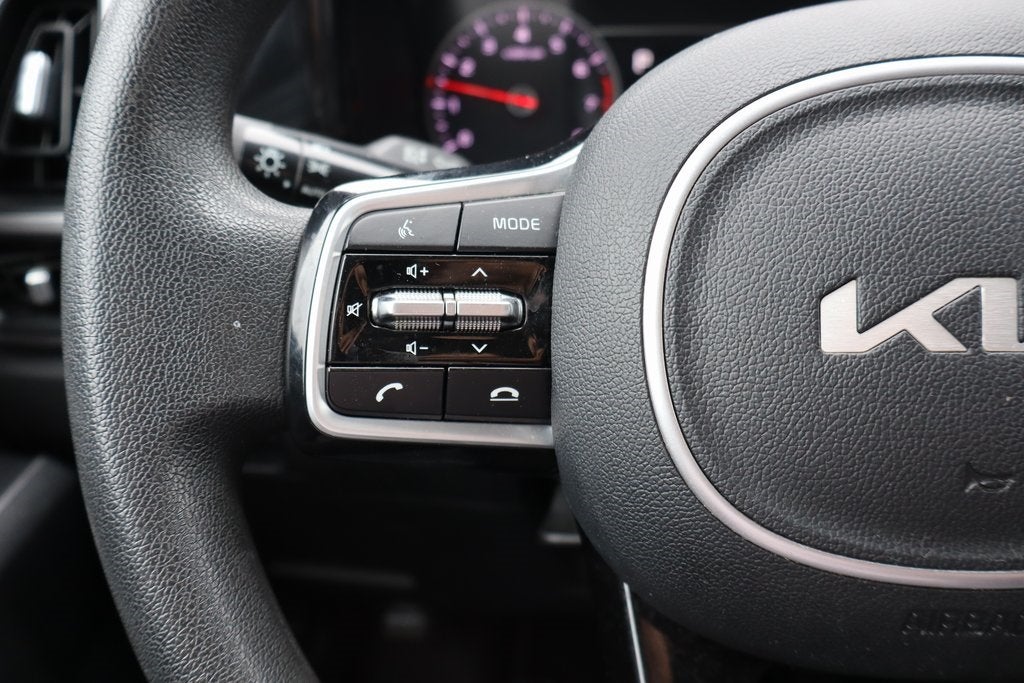 2022 Kia Sorento LX