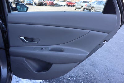 2021 Hyundai Elantra SE