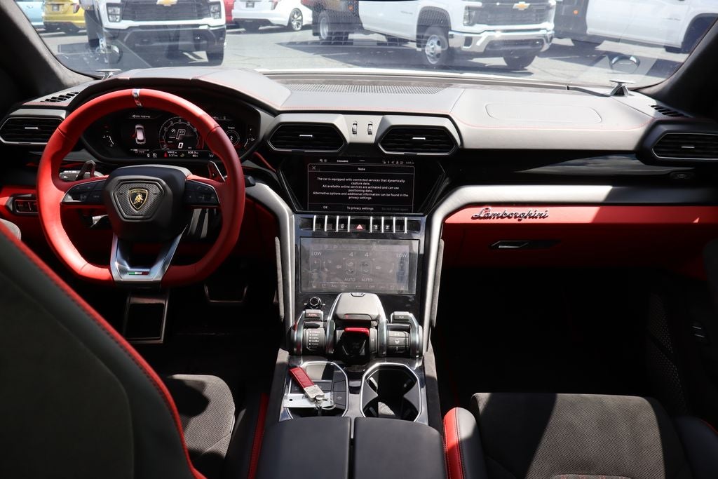 2024 Lamborghini Urus S