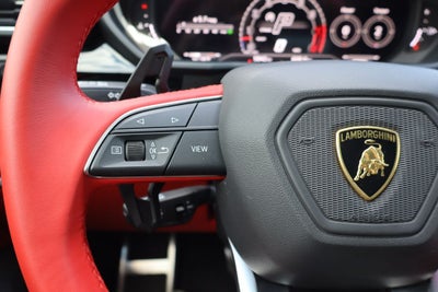 2024 Lamborghini Urus S