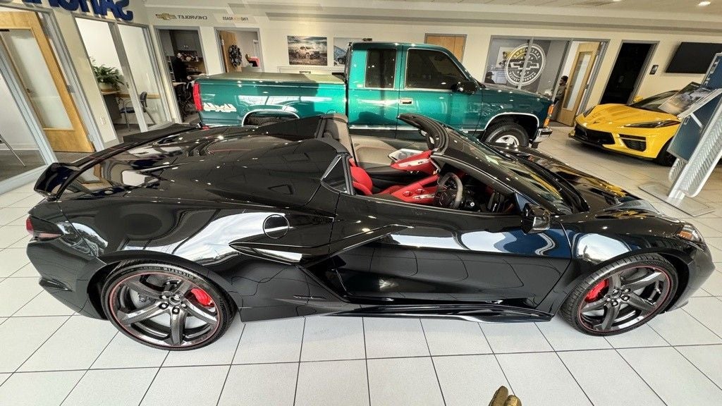 2026 Chevrolet Corvette E-Ray 2LZ