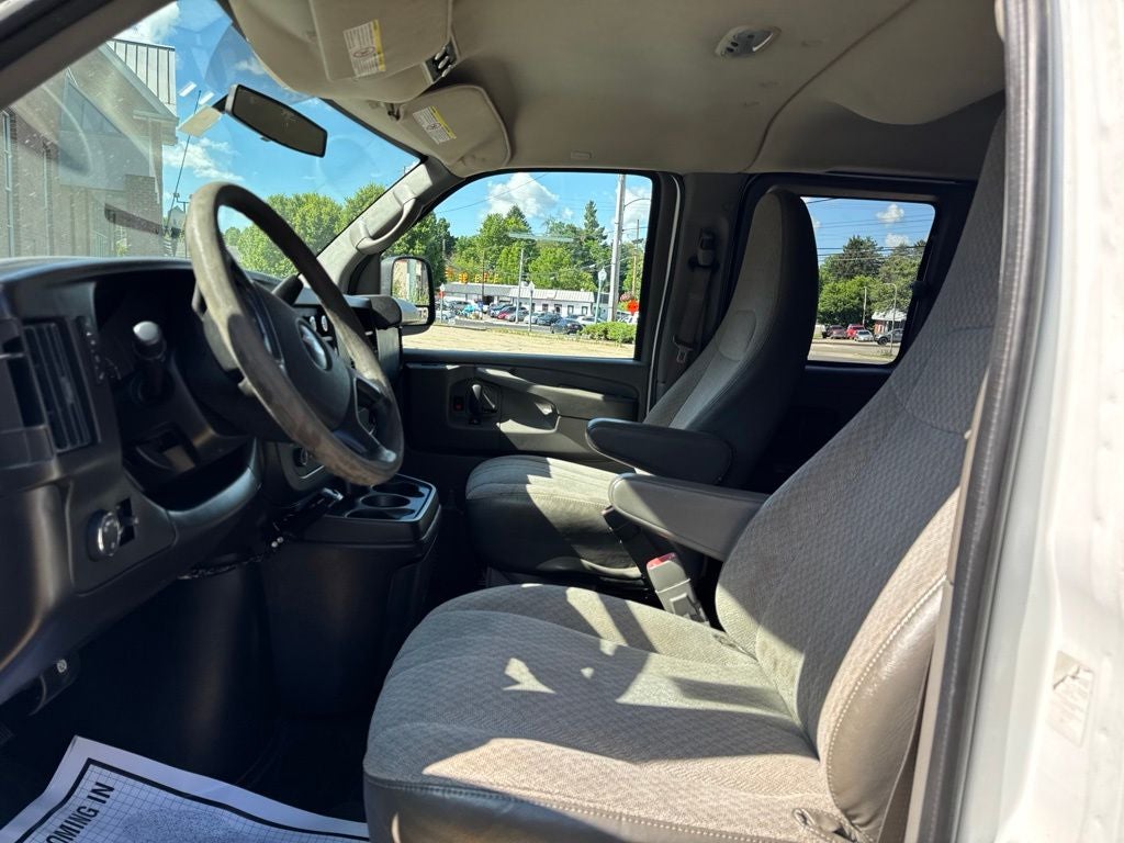 2013 Chevrolet Express 3500 LT Passenger