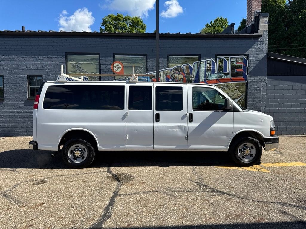 2013 Chevrolet Express 3500 LT Passenger