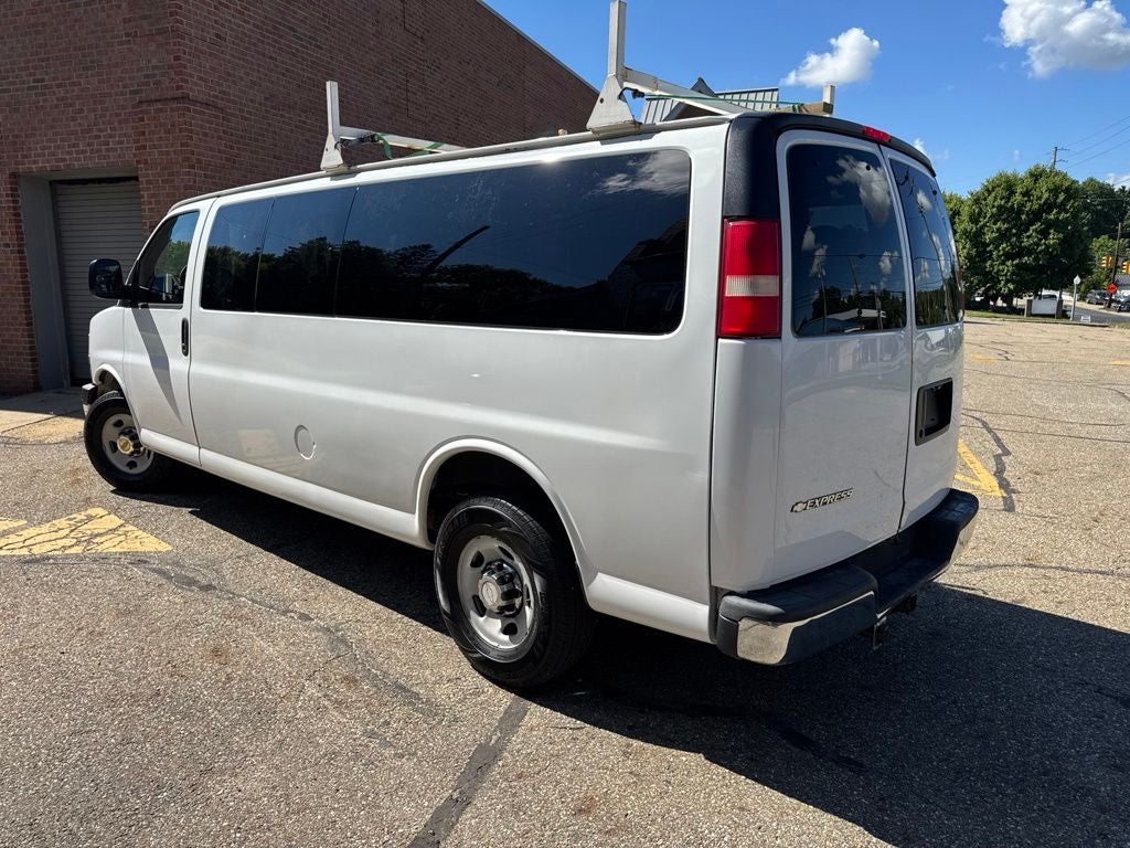 2013 Chevrolet Express 3500 LT Passenger