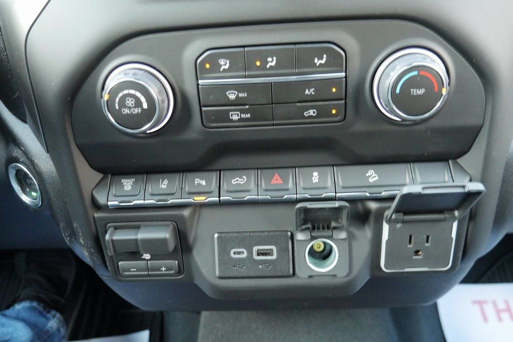 2026 Chevrolet Silverado 2500HD Custom