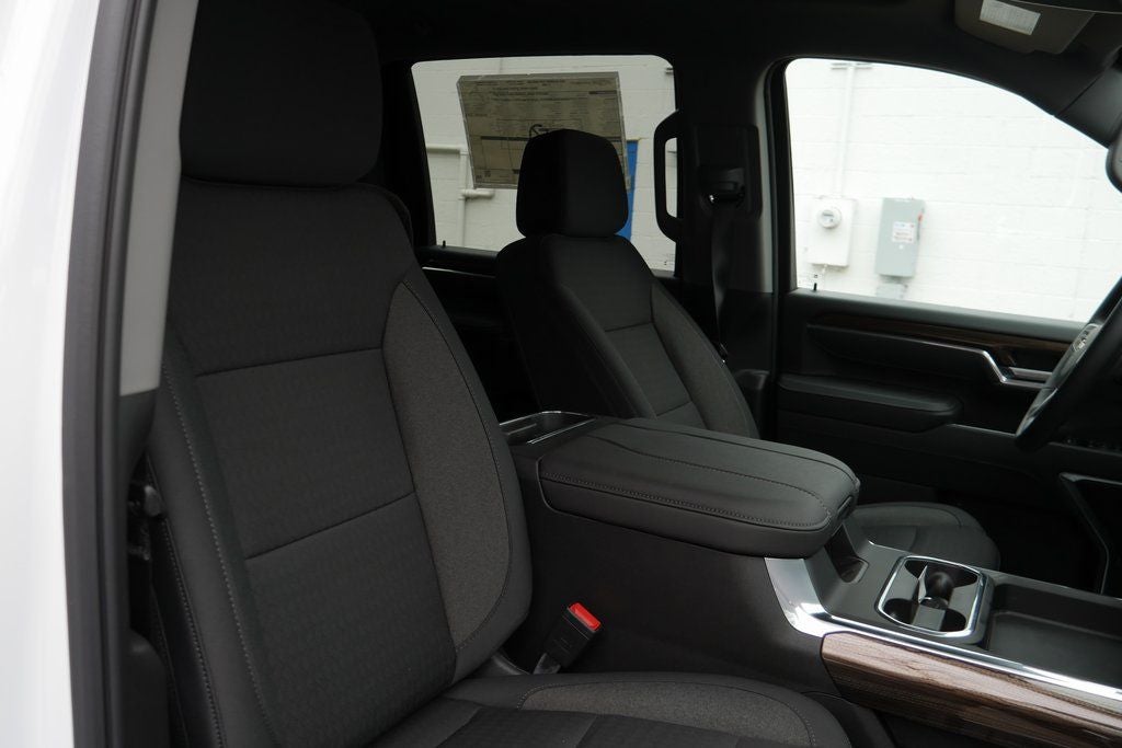 2025 Chevrolet Silverado 2500HD LT W/ Boss DTX V-Plow