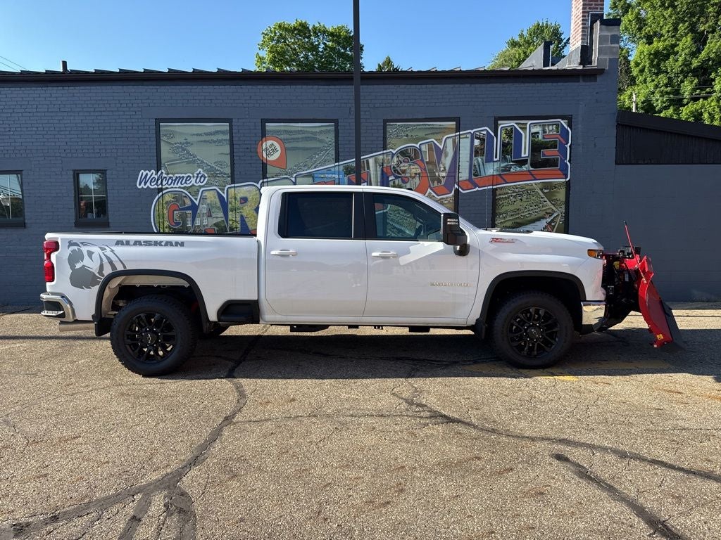 2025 Chevrolet Silverado 2500HD LT W/ Boss DTX V-Plow