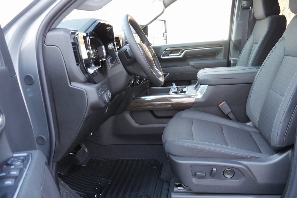 2026 Chevrolet Silverado 3500HD LT