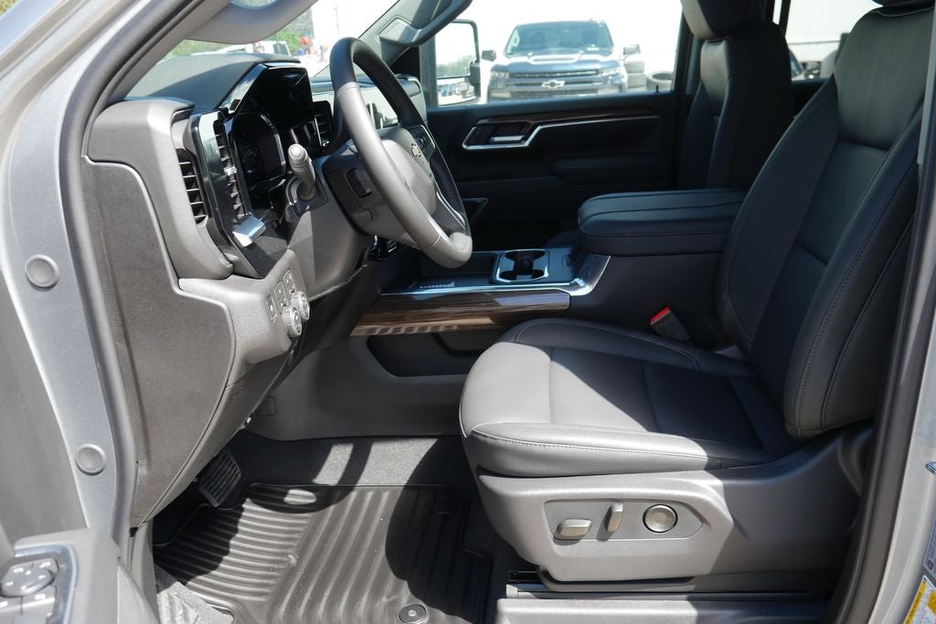 2026 Chevrolet Silverado 3500HD LT
