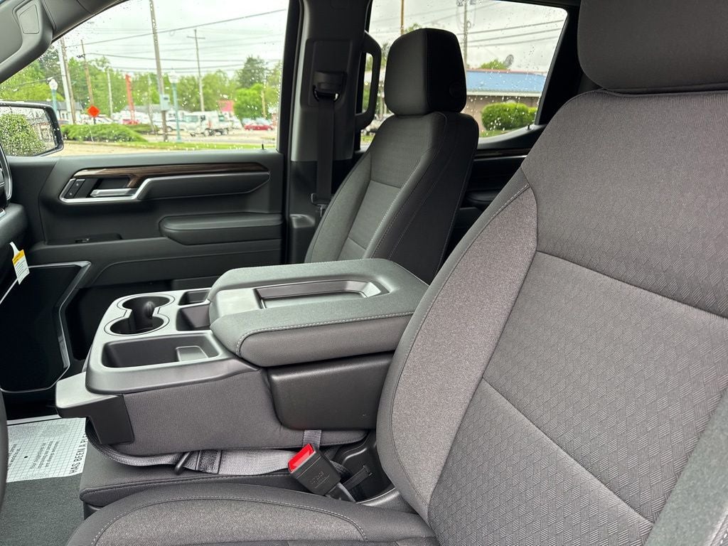 2026 Chevrolet Silverado 1500 LT LT1