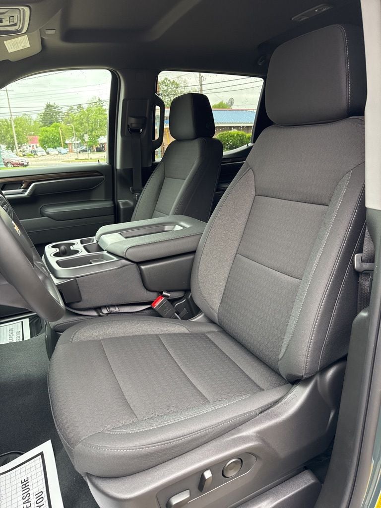2026 Chevrolet Silverado 1500 LT LT1