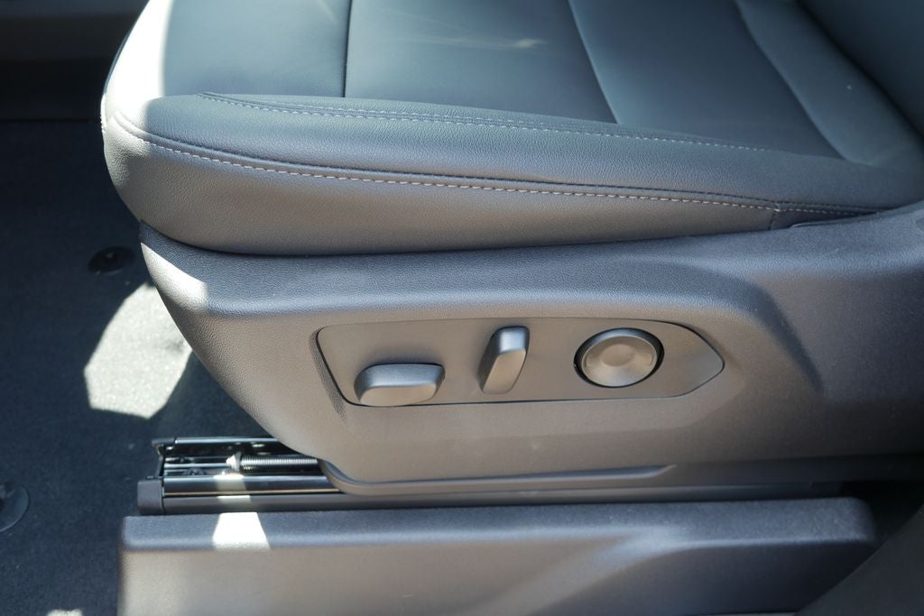 2026 Chevrolet Silverado 1500 LT LT1