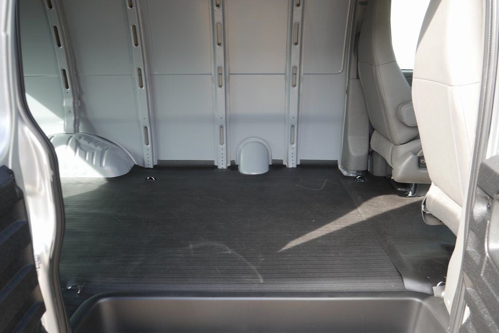 2025 Chevrolet Express 2500 Work Van Cargo