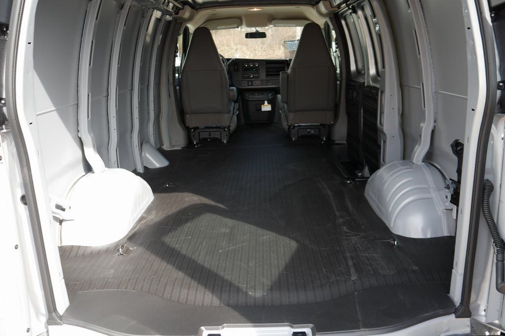 2025 Chevrolet Express 2500 Work Van Cargo