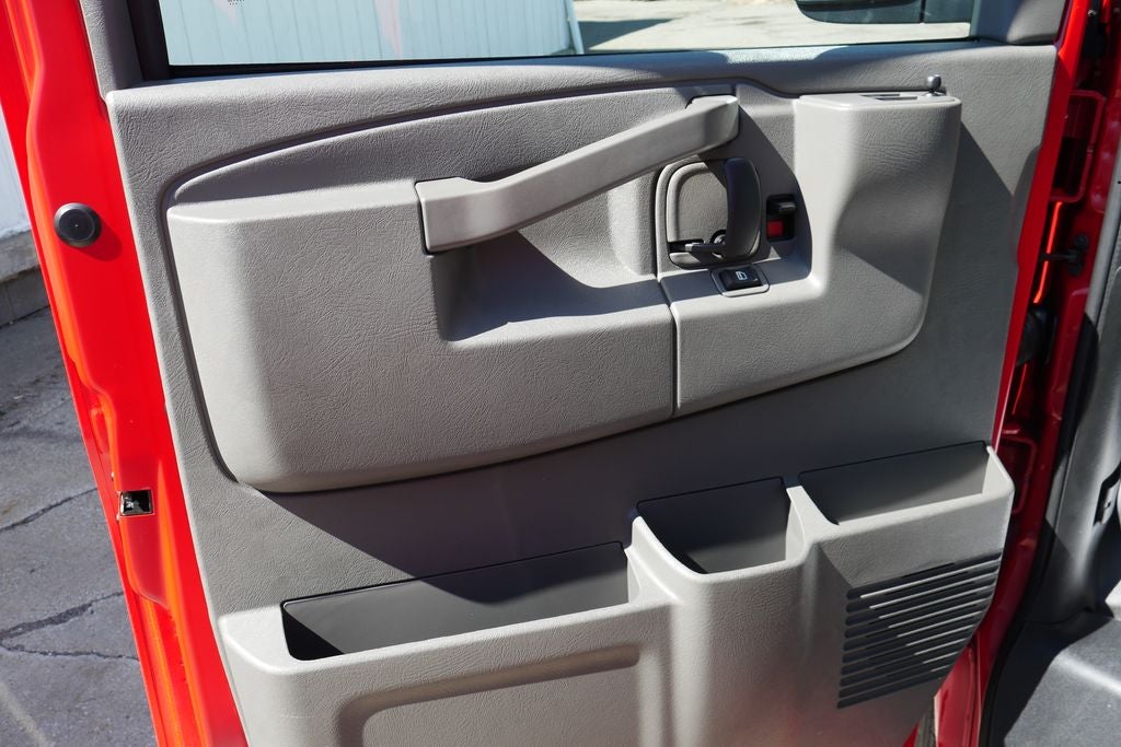 2026 Chevrolet Express 2500 Work Van Cargo