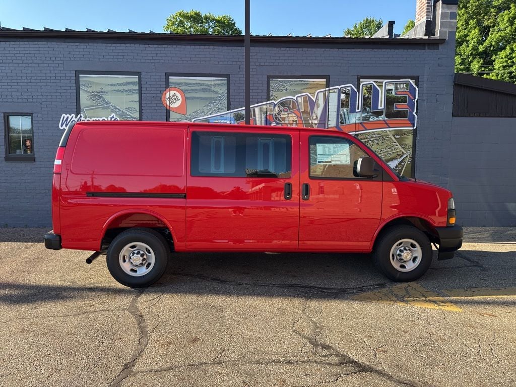 2026 Chevrolet Express 2500 Work Van Cargo
