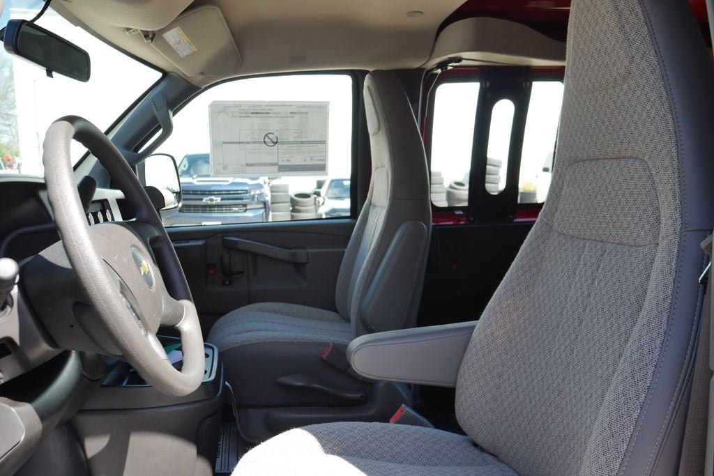 2026 Chevrolet Express 2500 Work Van Cargo