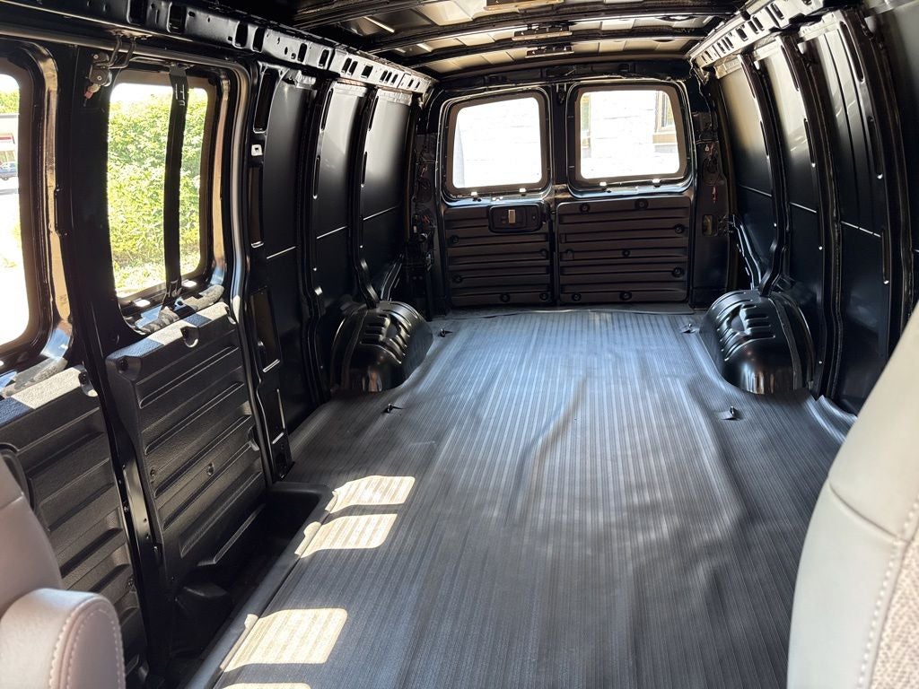 2026 Chevrolet Express 2500 Work Van Cargo
