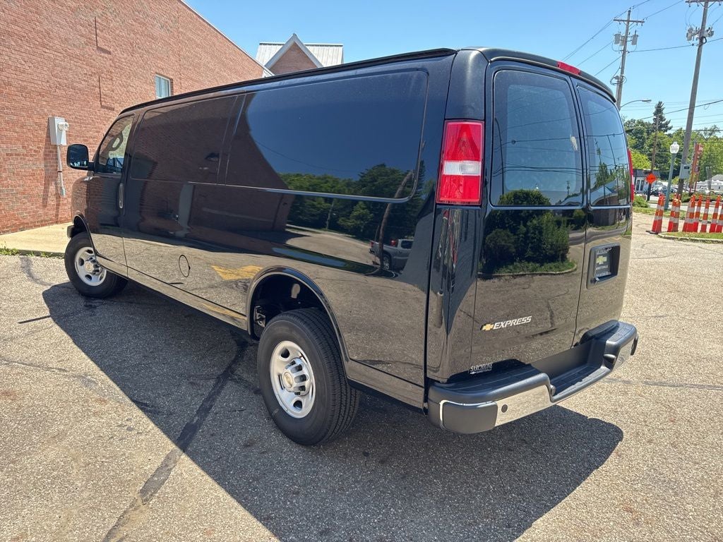 2026 Chevrolet Express 2500 Work Van Cargo