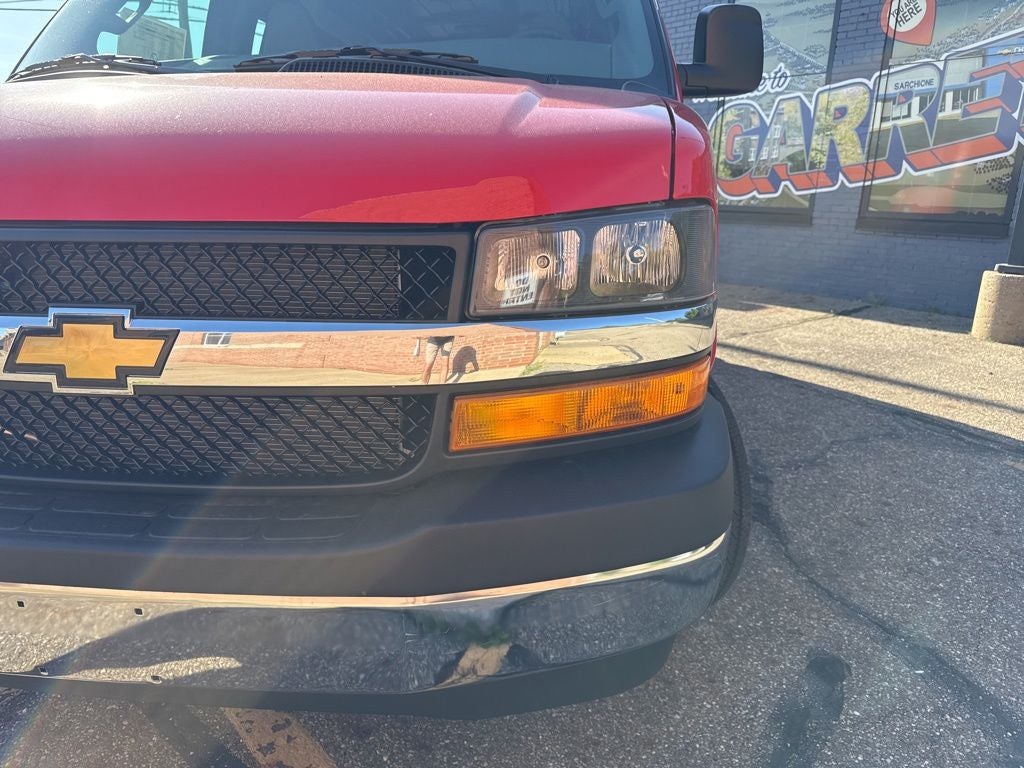 2026 Chevrolet Express 3500 Work Van Cargo