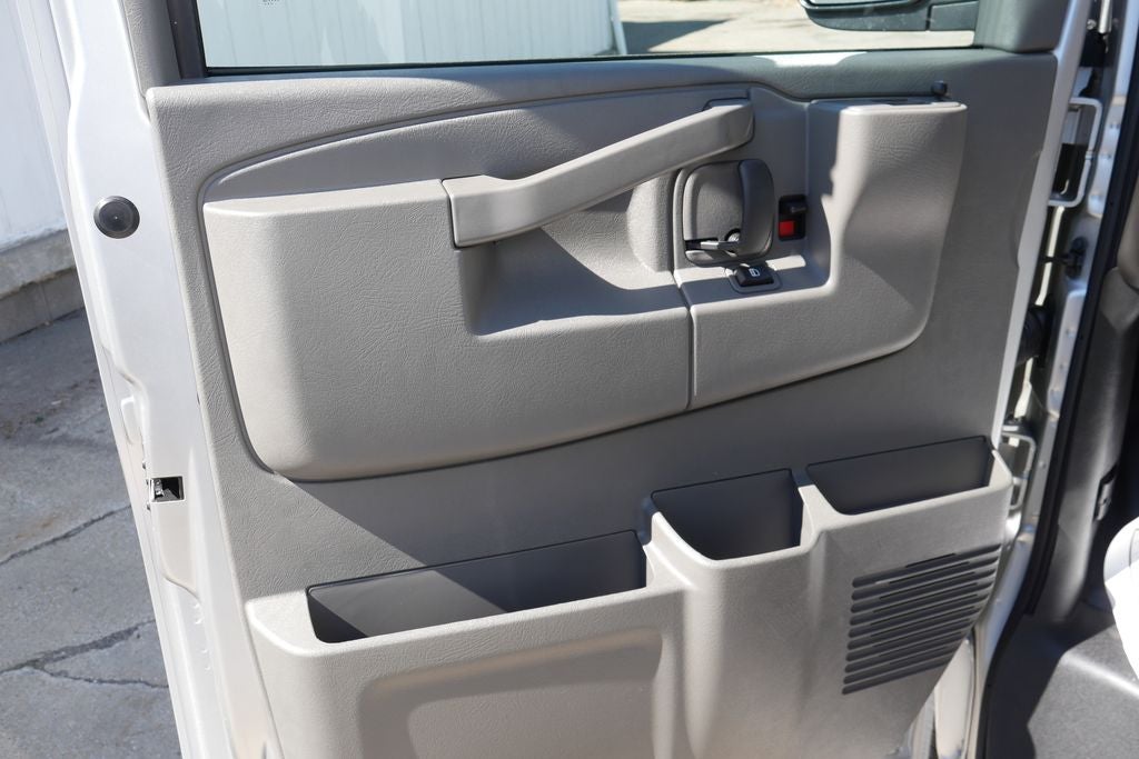 2026 Chevrolet Express 3500 Work Van Cargo