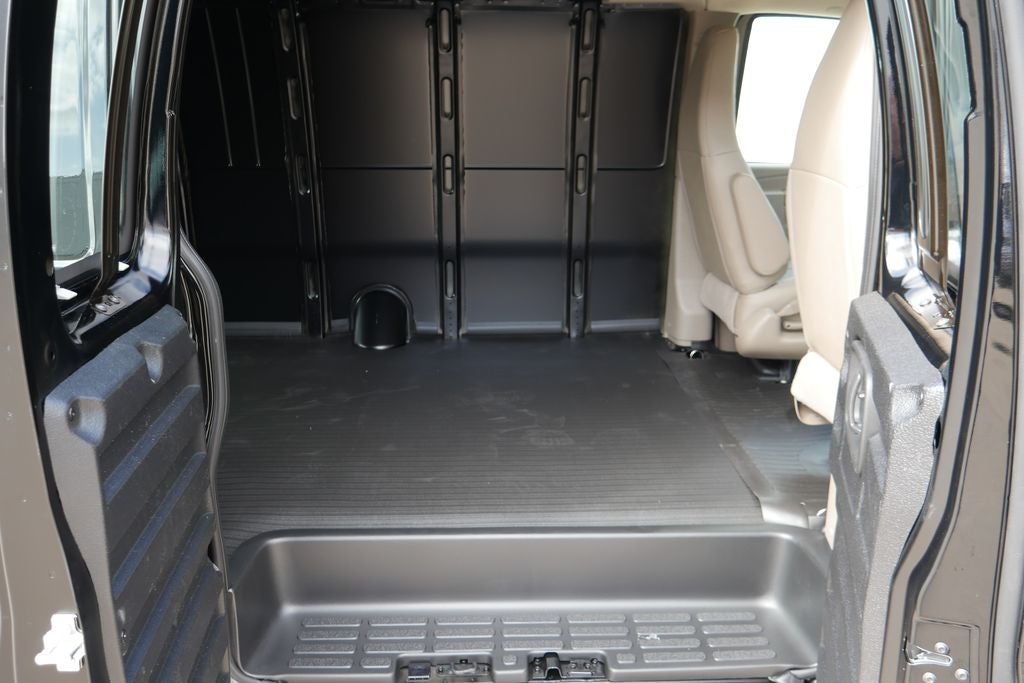 2026 Chevrolet Express 3500 Work Van Cargo